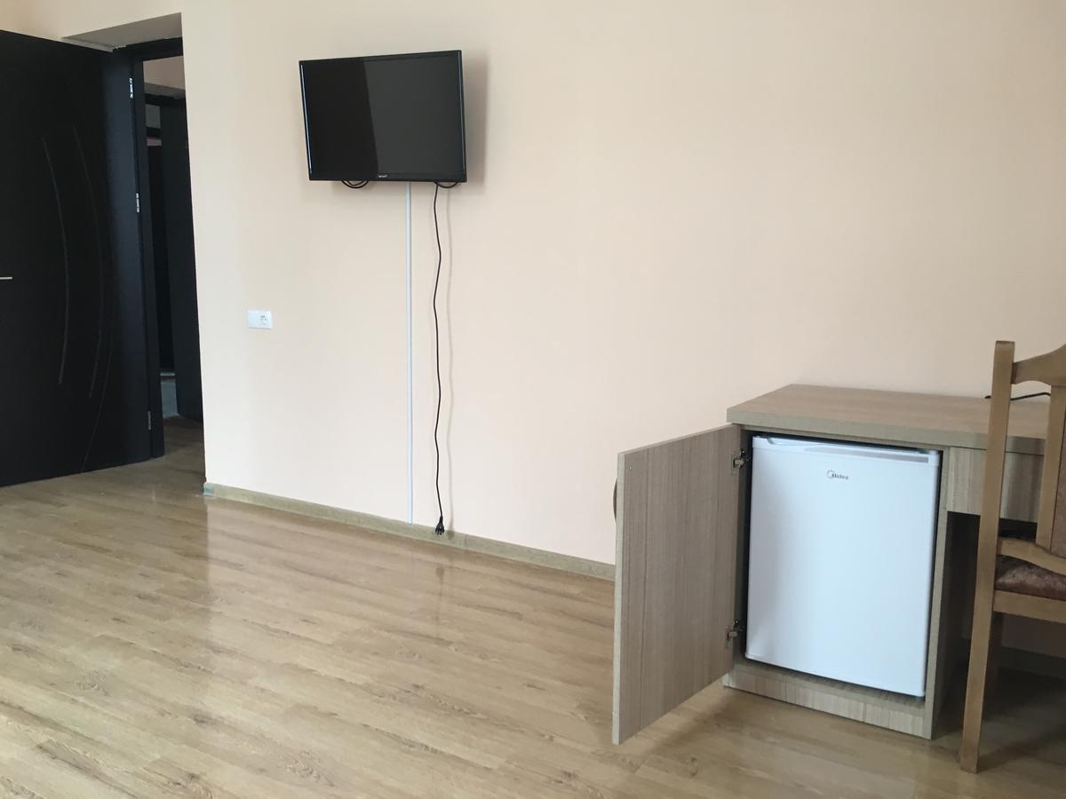 Kmg Hotel Khashuri 외부 사진