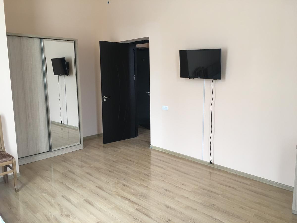 Kmg Hotel Khashuri 외부 사진