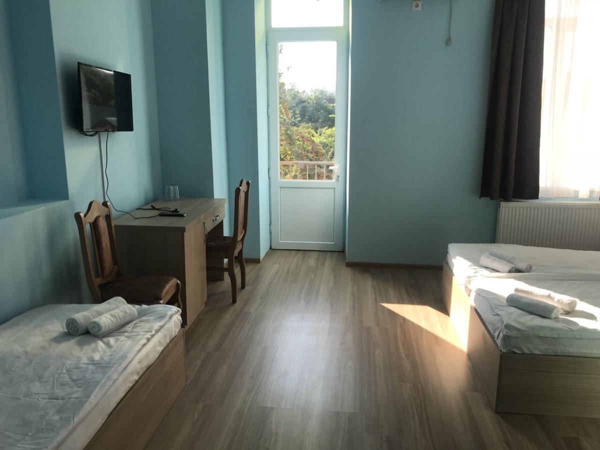 Kmg Hotel Khashuri 외부 사진